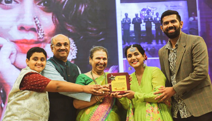 maai award urmila nimbalkar