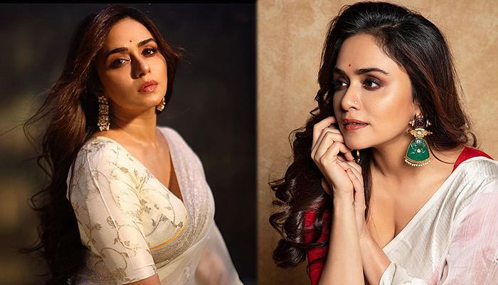 amruta khanvilkar